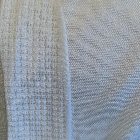 Per Se by Carlisle white, sleeveless top - Picture 5 of 8